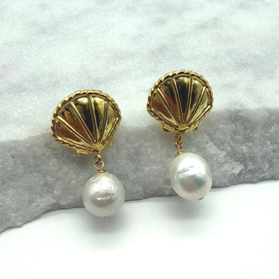 OYSTER GLOW – FRESHWATER PEARL - EARRINGS