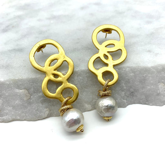 FRIENDSHIP – GOLD - PEARL – EARRINGS