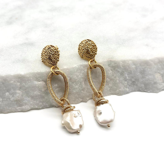 GOLD CHAIN  –  PEARL – EARRINGS