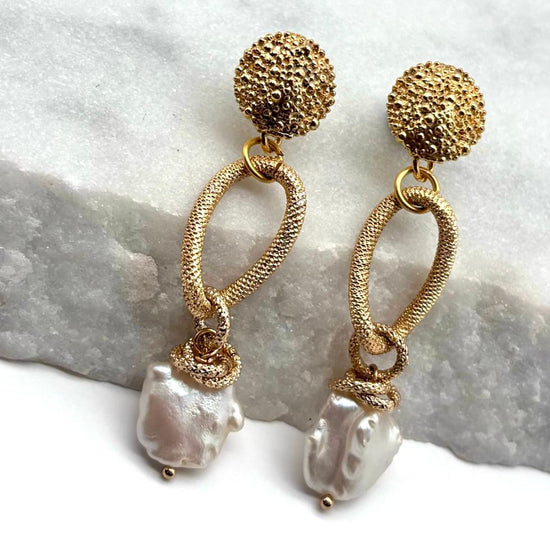 GOLD CHAIN  –  PEARL – EARRINGS