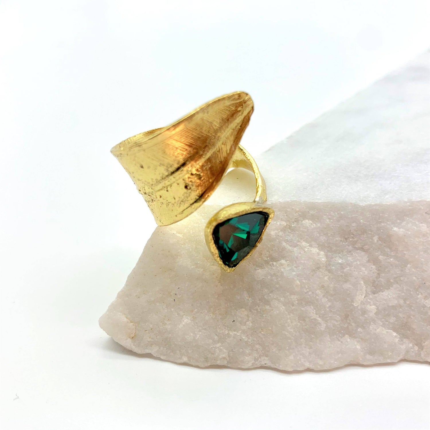 AUTUMN LEAF – EMERALD - RING Ring Sue&