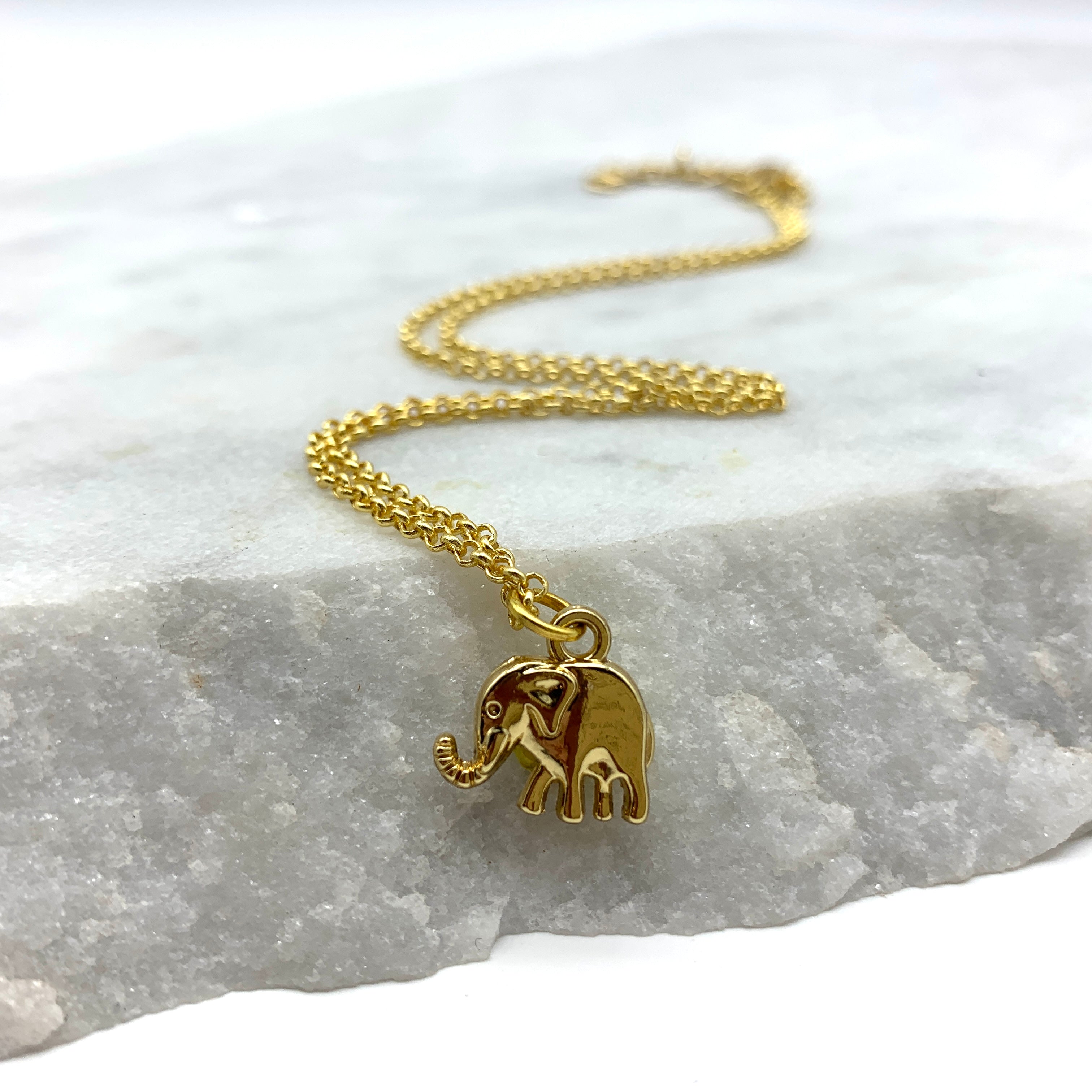 Dainty deals elephant necklace