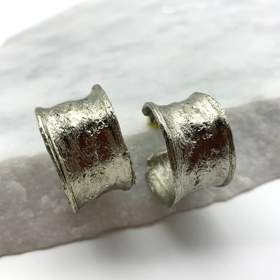 LITTLE LOVE – SILVER - HOOPS