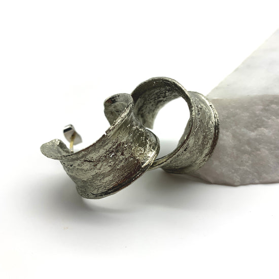 LITTLE LOVE – SILVER - HOOPS